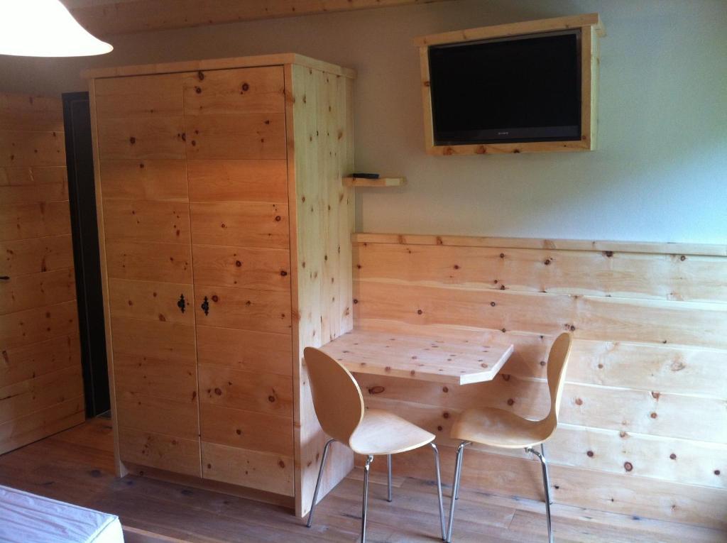 Pension Und Apartment Edelweiss ハイリゲンブルート 部屋 写真